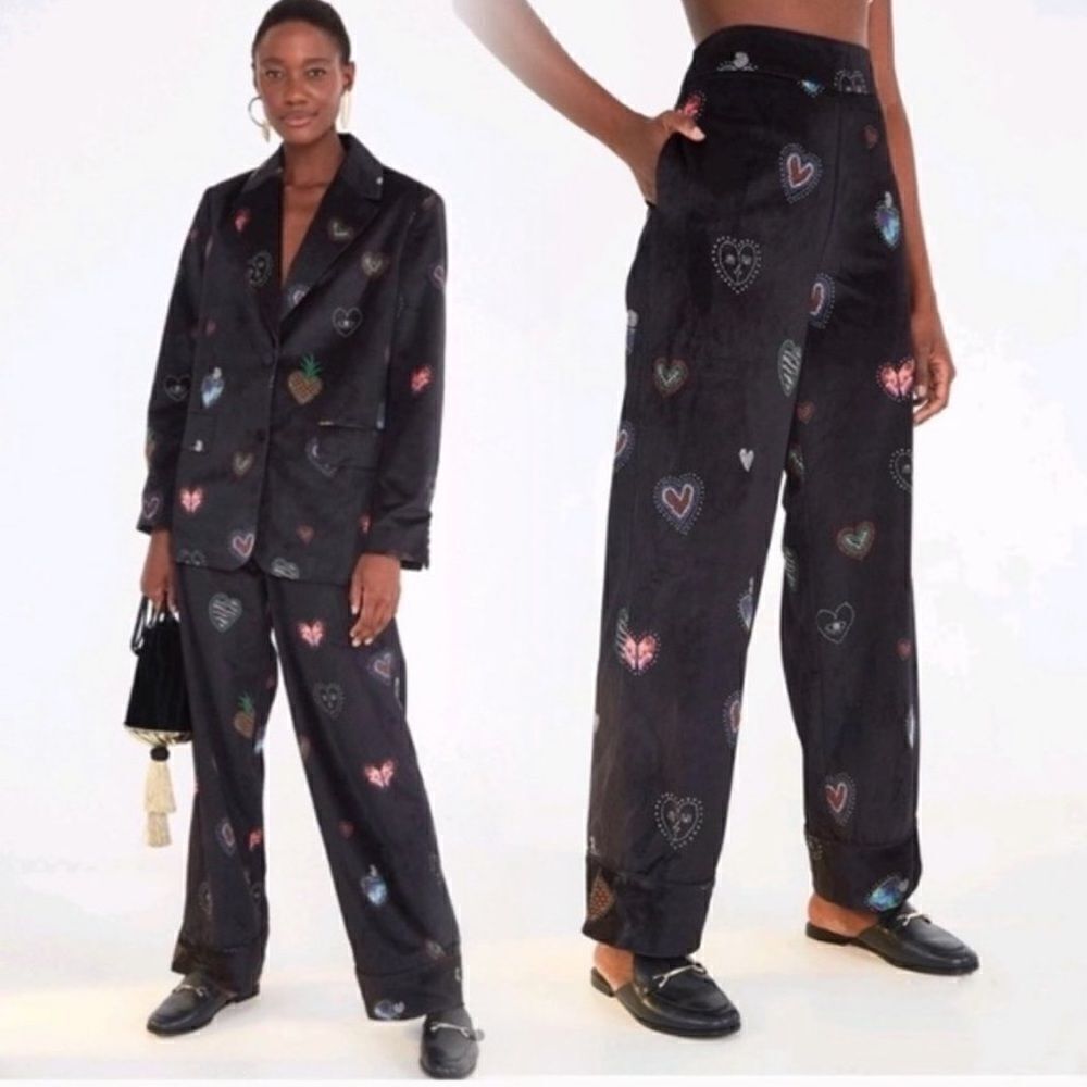 RARE! FARM RIO Anthropologie Dark Hearts velvet pants